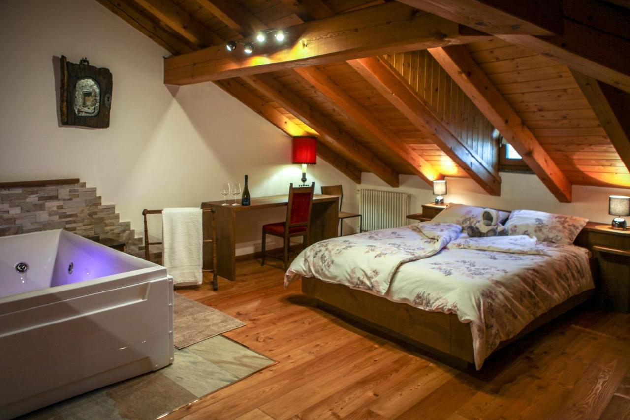 Maison Bordon - Le Petit Chateau Nus Exterior foto
